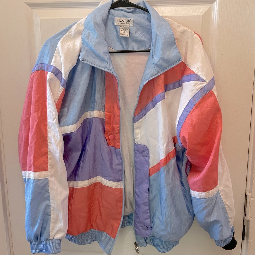 80s/90s windbreaker. Size medium.
